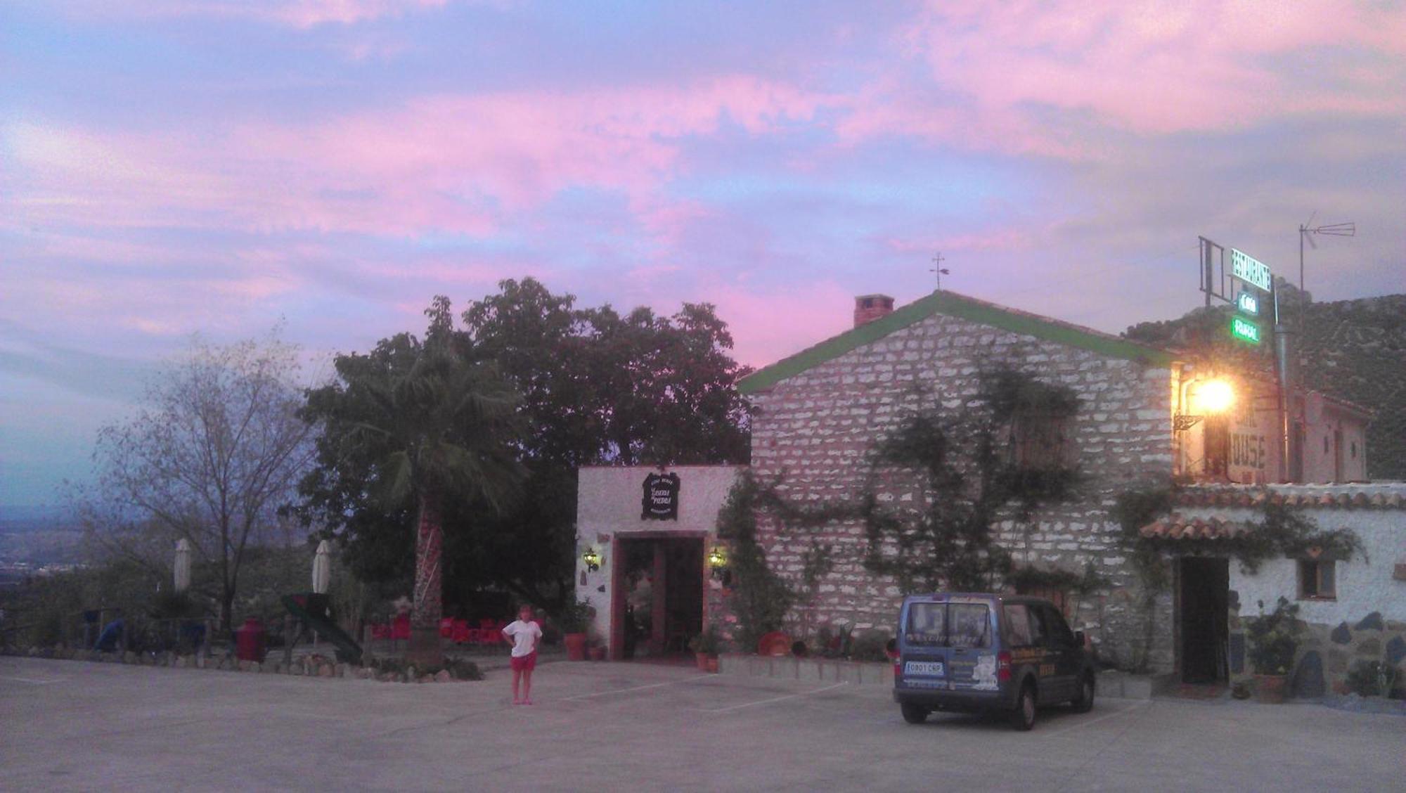 Alojamiento Rural La Caseria De Piedra Restaurante Jaen Exterior photo